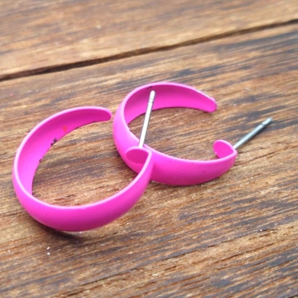 Pink Barbie core hoop‎ earrings E746